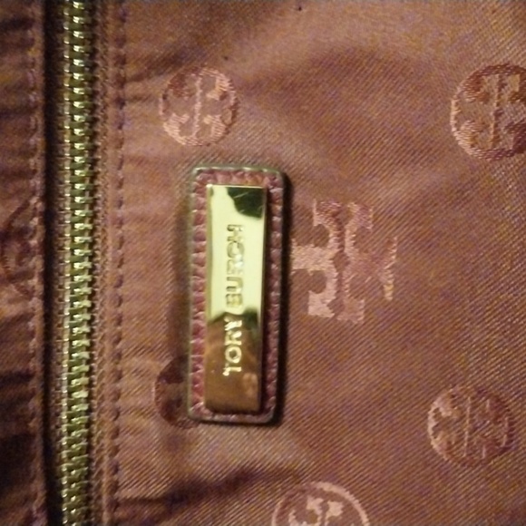 Tory Burch Burgundy Chelsea Chain Hobo Large Tote Imperial Garnet Purse/Bag - Picture 4 of 12